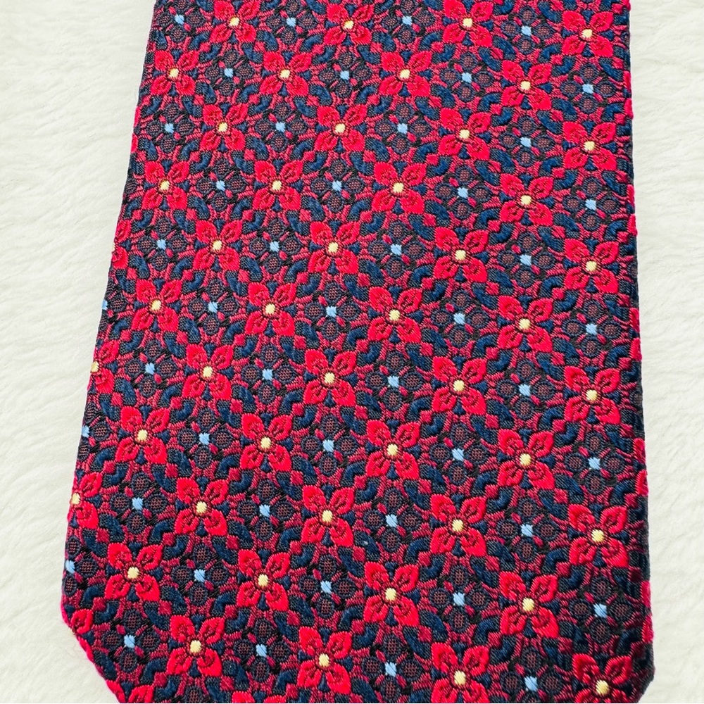 Jos. A Bank Signature Gold Red and Blue Geometric Woven Tie. 100% Silk Neck Tie